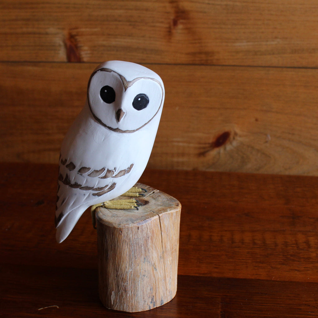 Barn Owl Carving - Baby | Rustic Adirondack Gifts – Dartbrook Rustic Goods