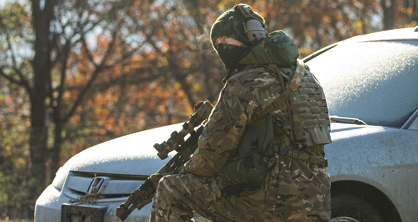 ICEPLATE EXO-CRH Chest rig setup seeing use in cold weather conditions, worn over a British MTP smock.