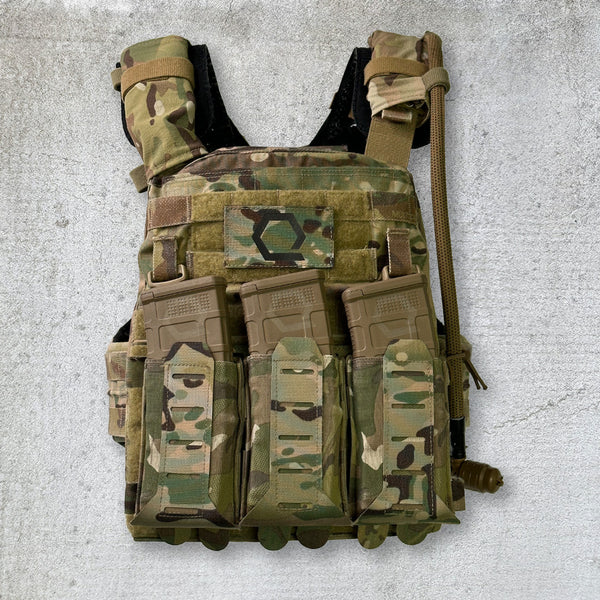 MultiCam Crye AVS Plate Carrier with Blue Force Gear placard and Soure 90 drink tube.