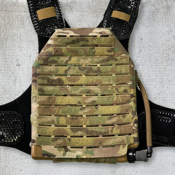 MultiCam Crye AVS plate carrier with IMS Pro plate carrier hydration pack mounted internally.