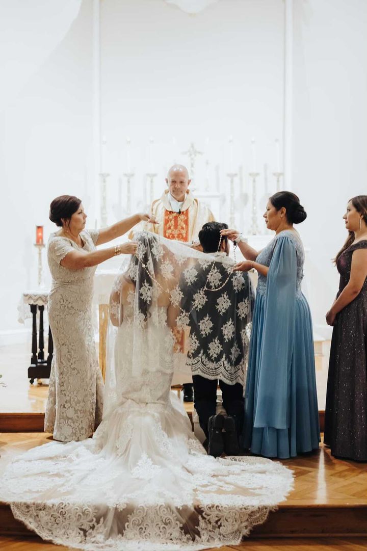 Mantilla Veil, Traditional Lace Wedding Veil