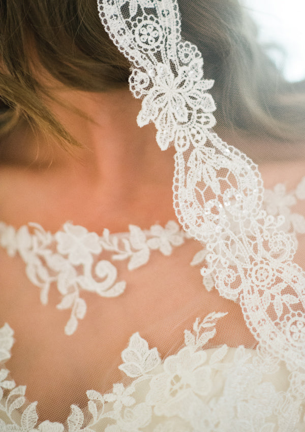 mantilla bridal veils lace detail