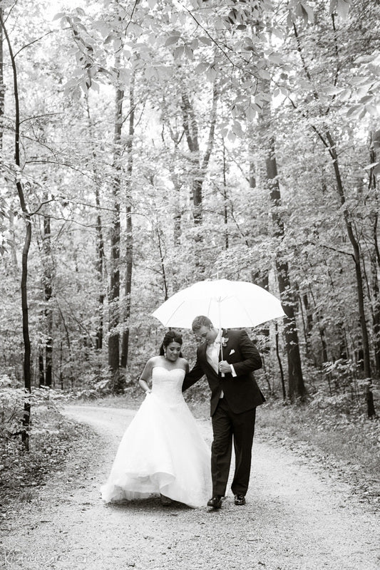 bride and groom in cleveland metro parks