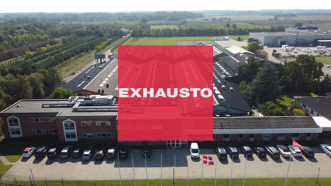 Foto af Exhaustos domicil i Langeskov med Exhaustos logo