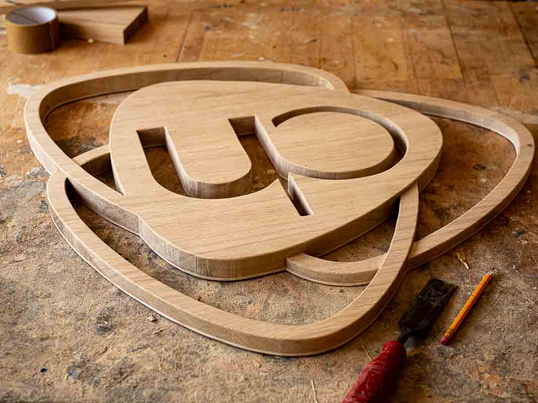 holz-logo-uebertragung-handarbeit