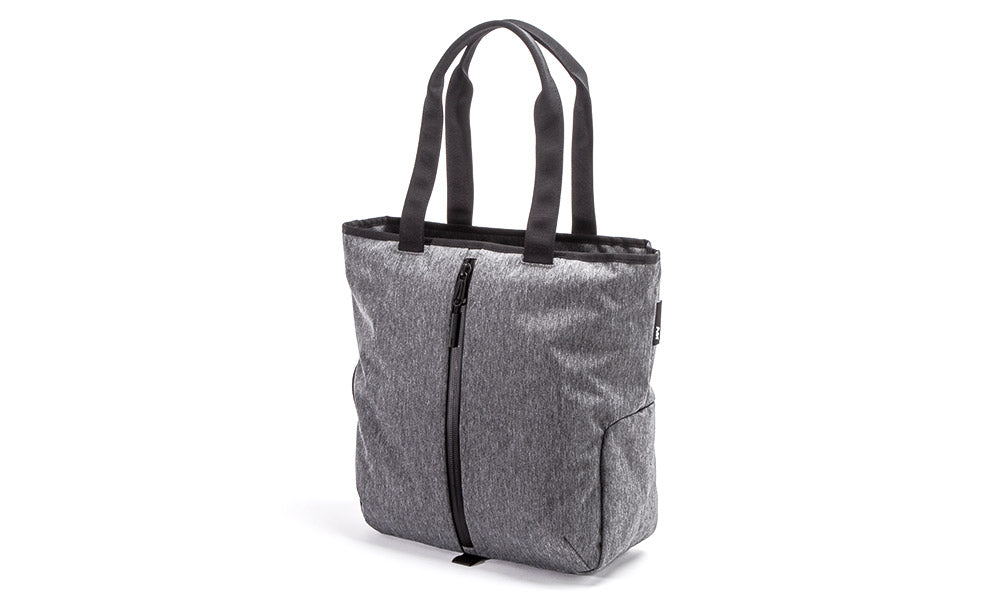 Stylish tote bags that support modern lifestyles