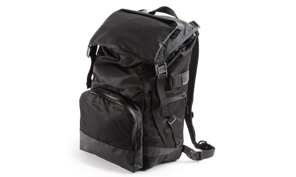 A boxy type backpack that can be used not only for casual wear but also for commuting.