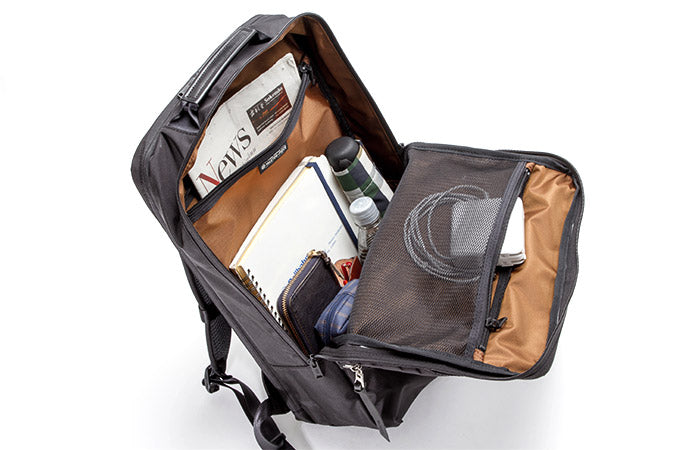 Necessary luggage for both on and off duty can be stored compactly