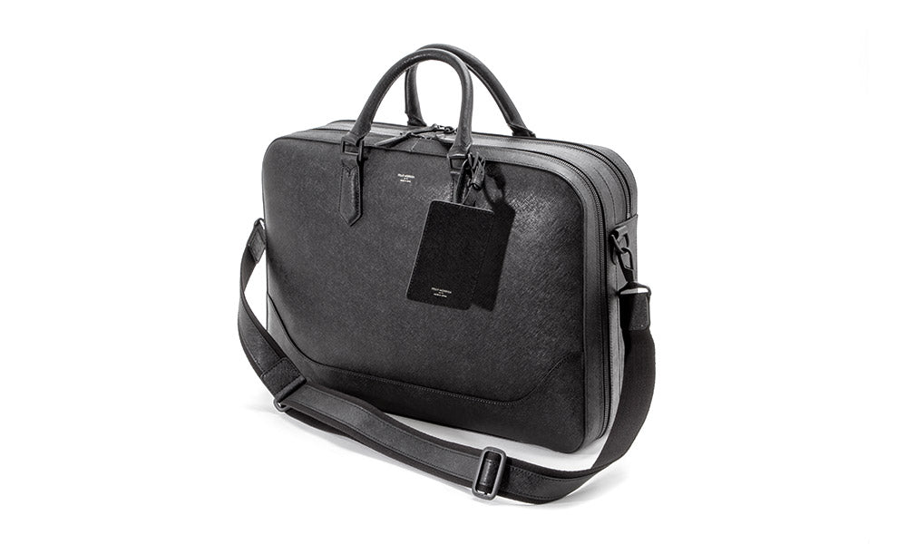 Use your familiar briefcase for overnight business trips.