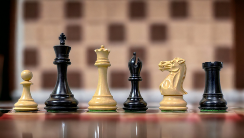 Collector Series Black and Boxwood Chess Pieces