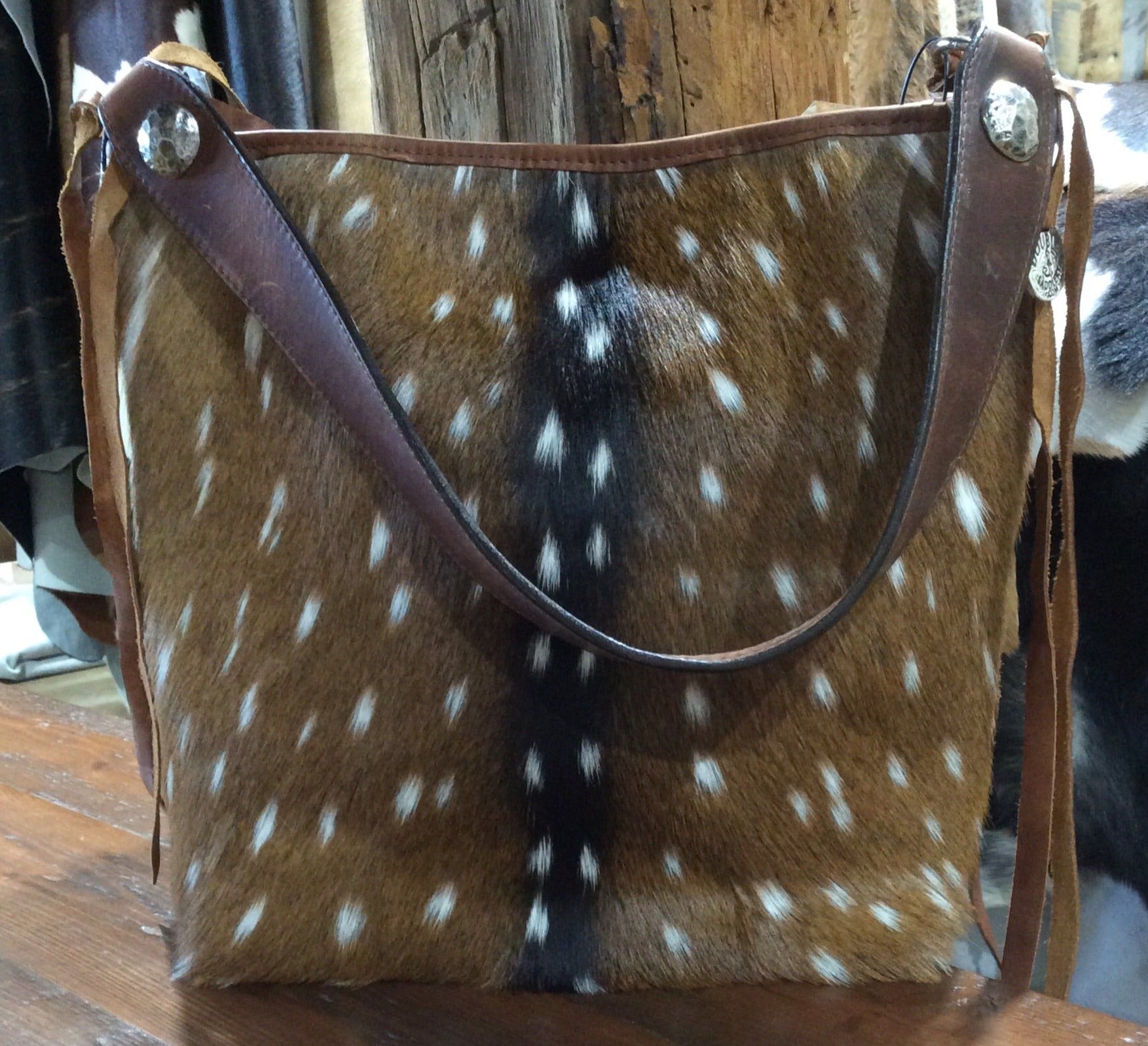Axis deer hide purse | Louis vuitton bag neverfull, Leather craft, Burlap  bag
