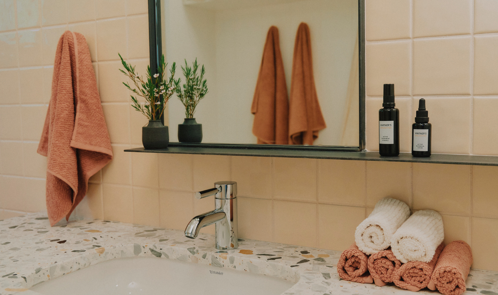 Bathroom with towels