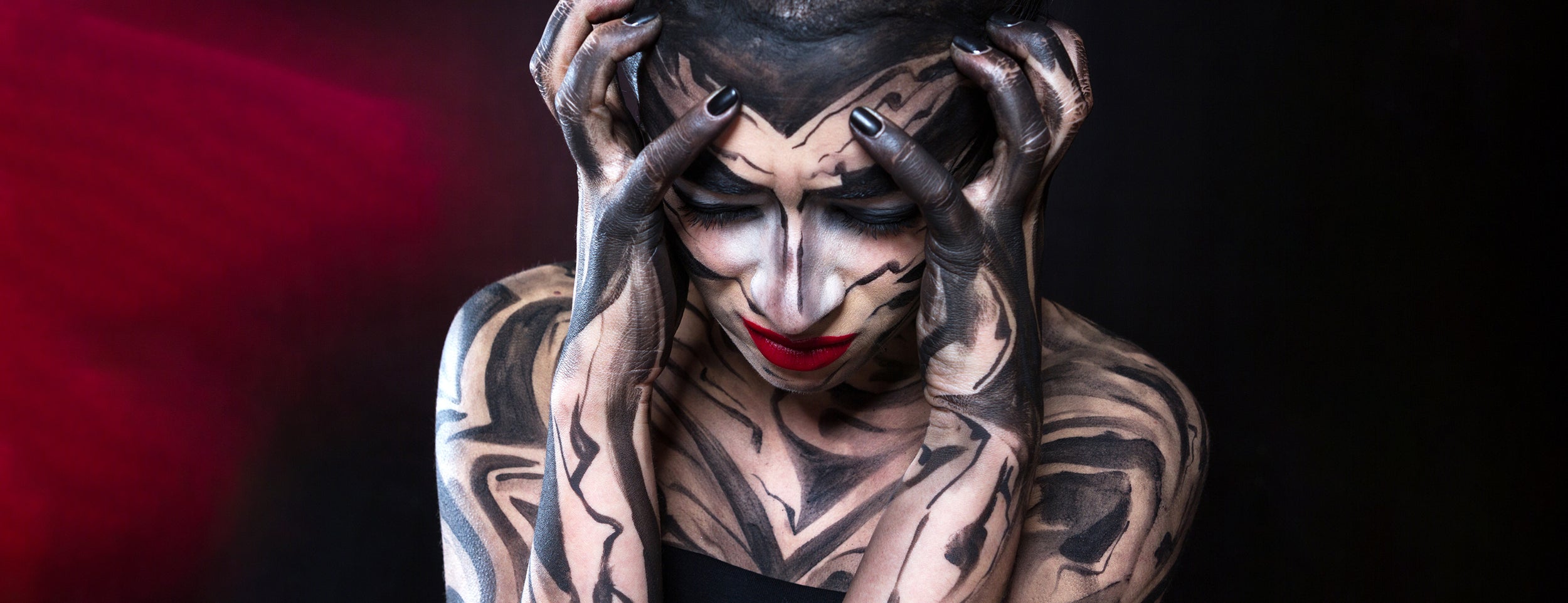 8 Potential Risks of Removing Body Art Airbrushing