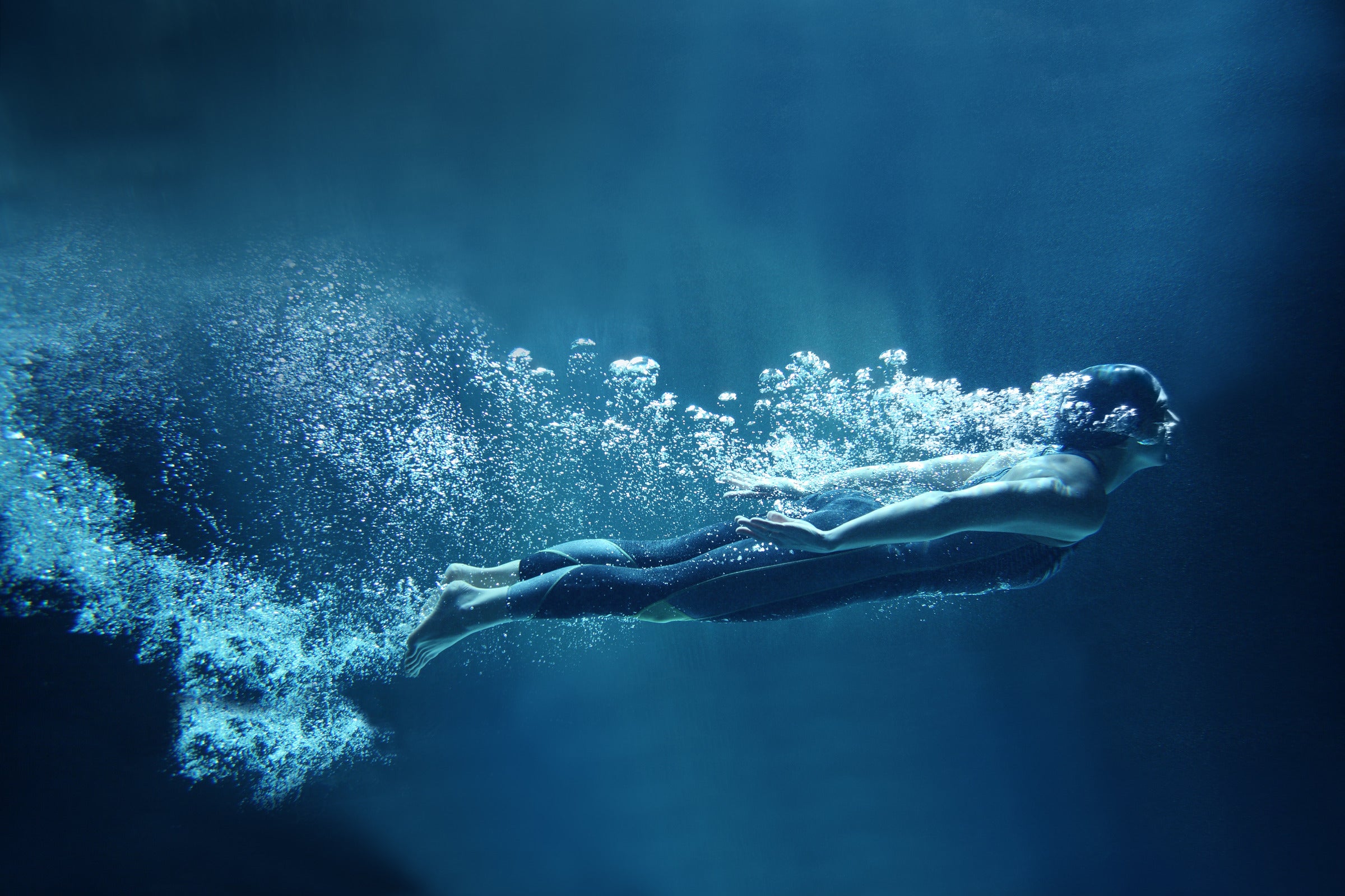3 risks of swimming after bikini waxing