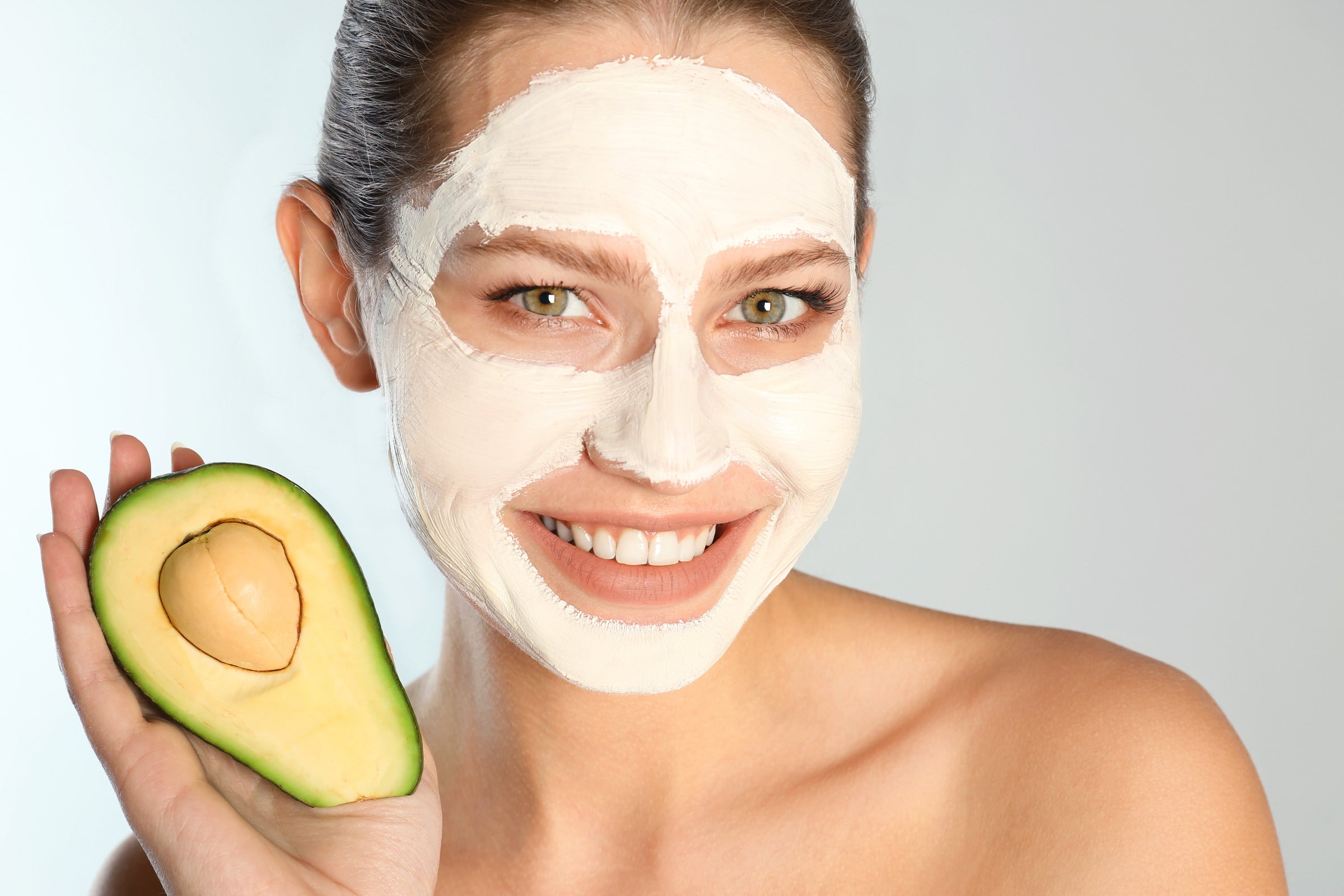 4 DIY Face Mask Recipes for Dry Skin