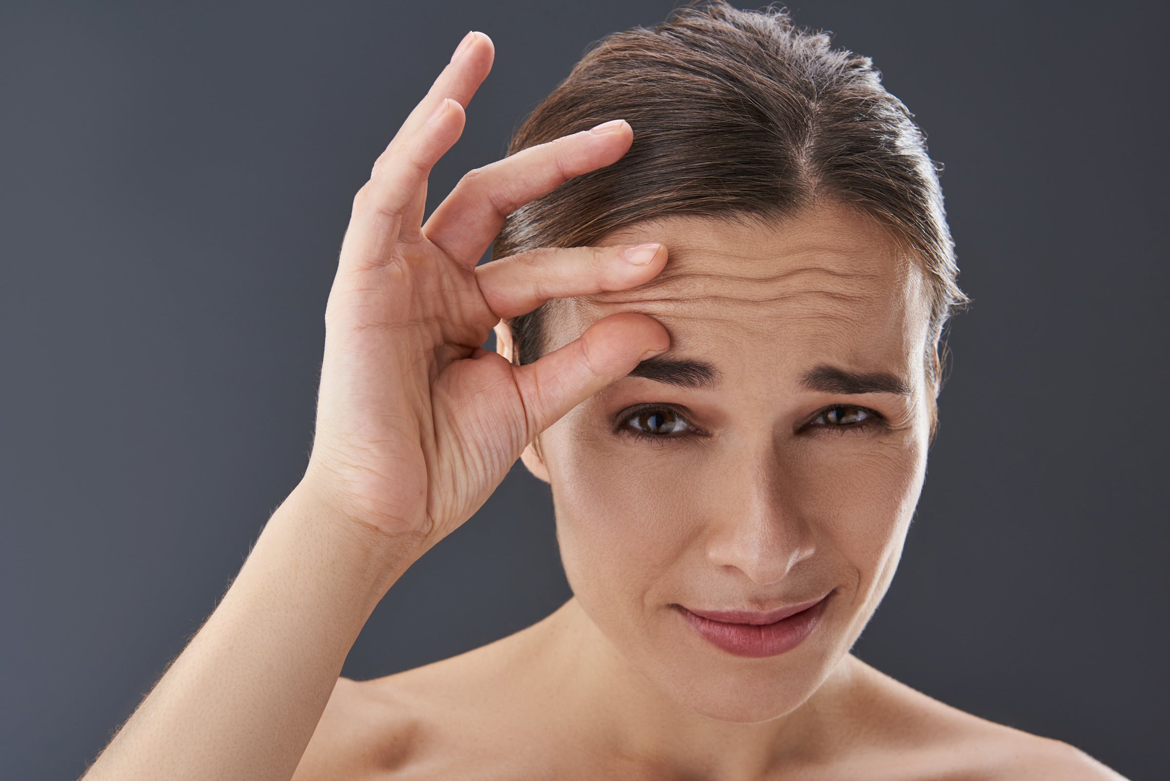 The 12 best ways to tighten forehead wrinkles naturally