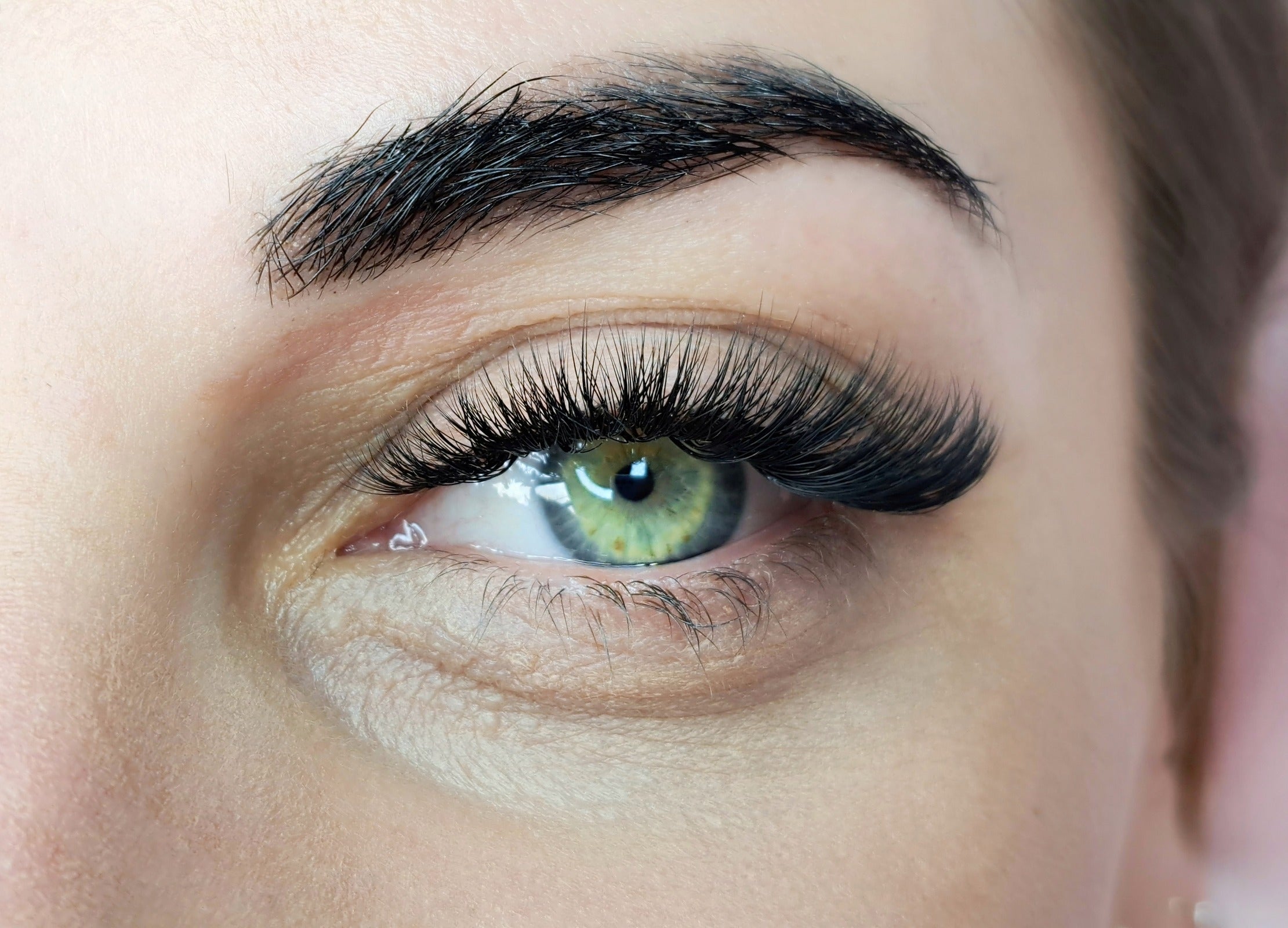 4 Methods For Removing Microblading