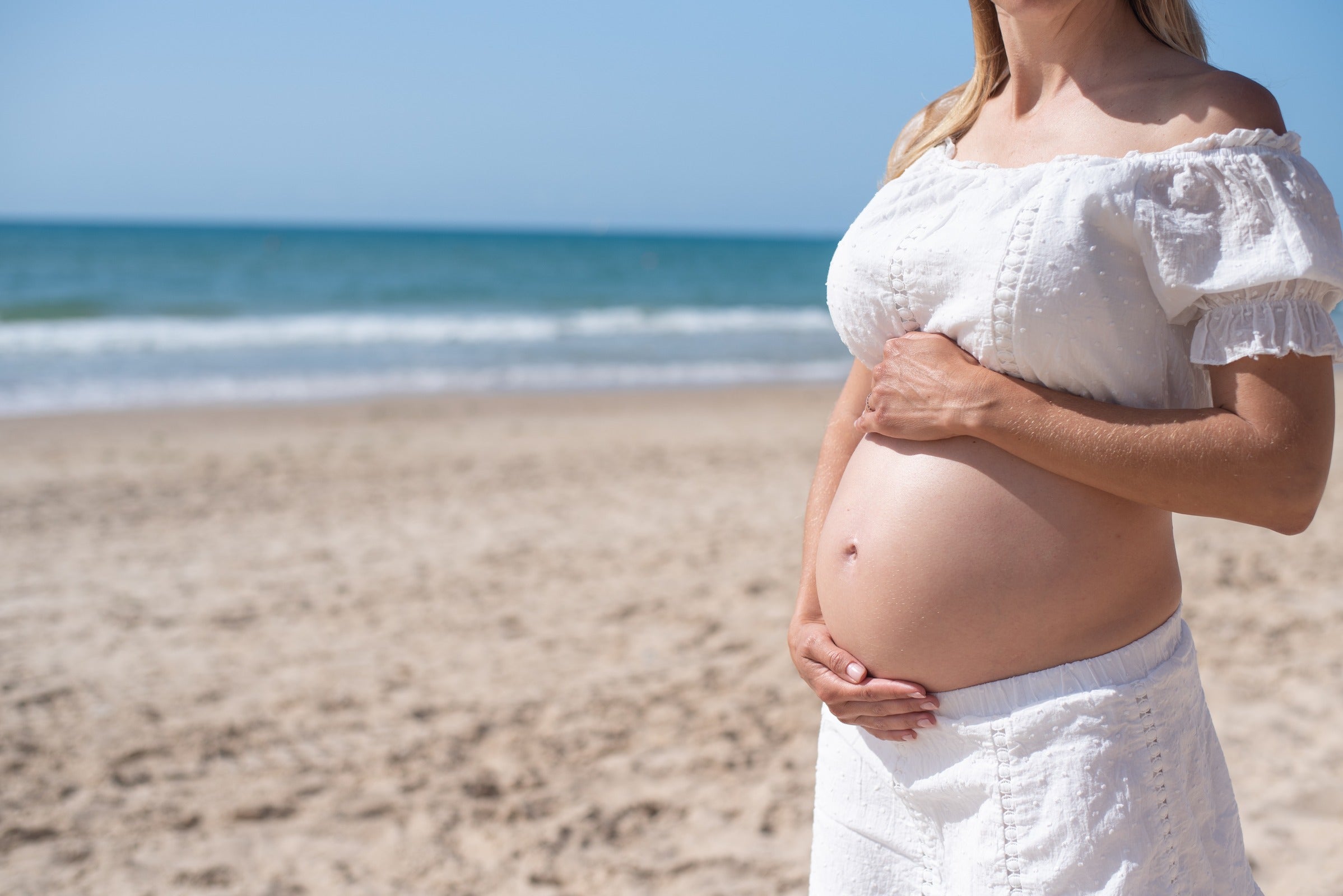 The 6 factors that increase sunburn risk during pregnancy