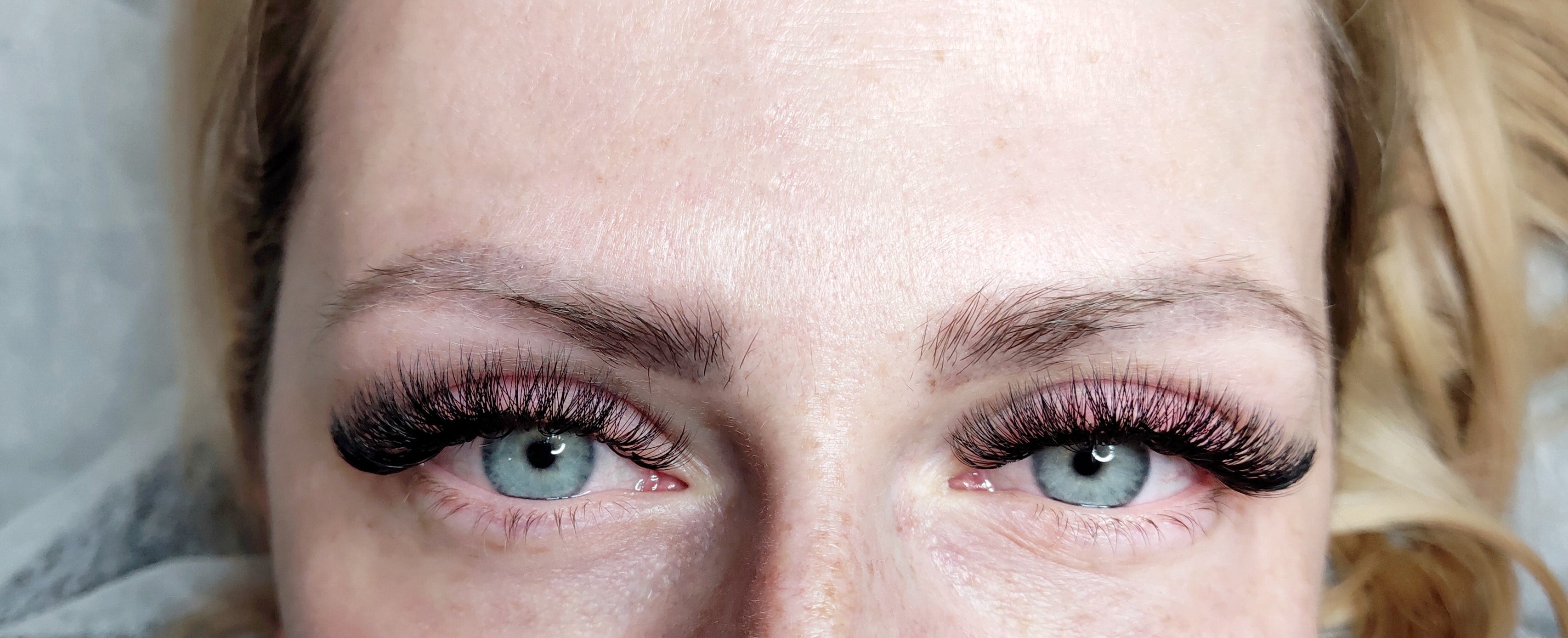 A look at the long-term effects of microblading eyebrows [Overview]