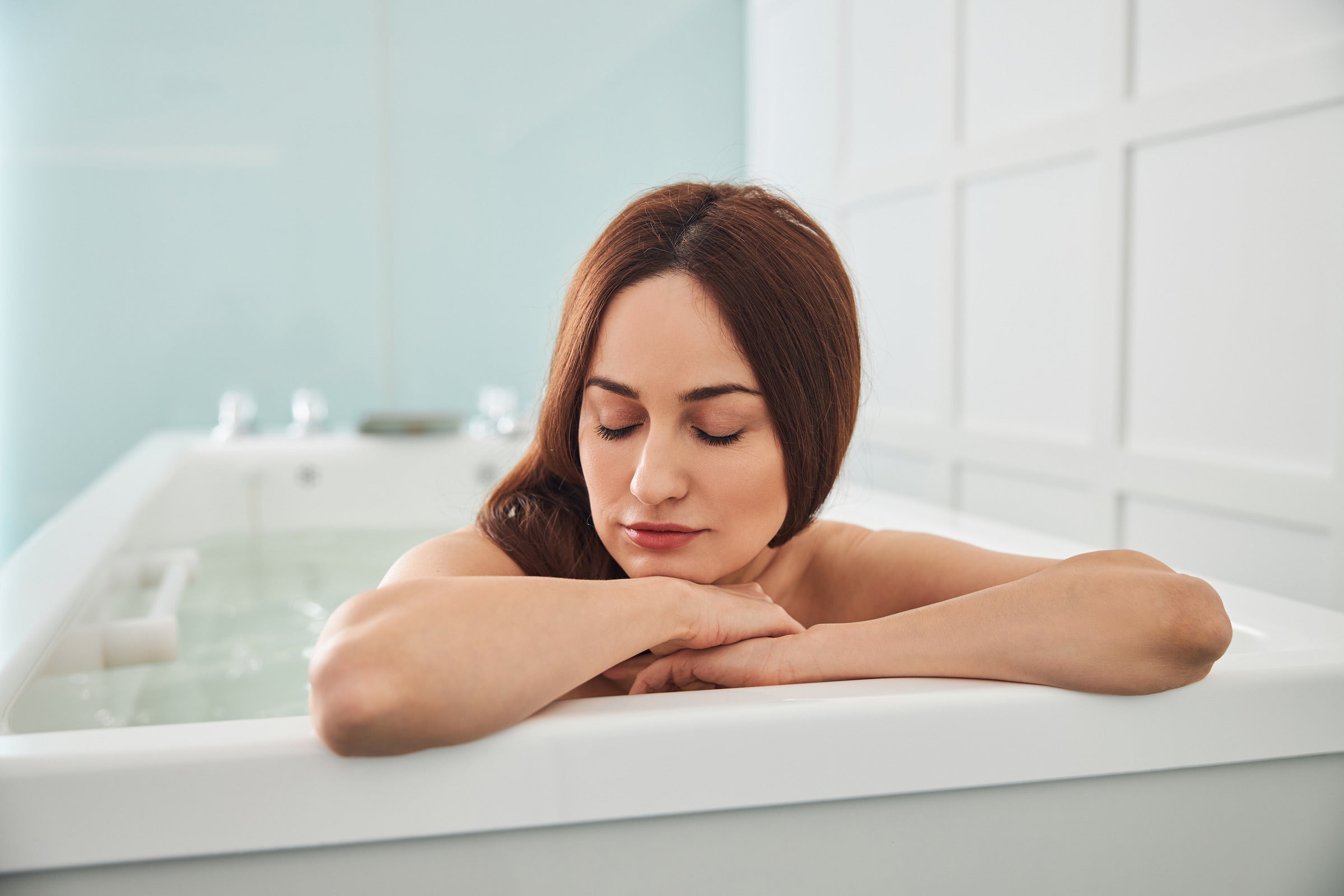 To promote the healing of thrombosed hemorrhoids, take a sitz bath with Epsom salts