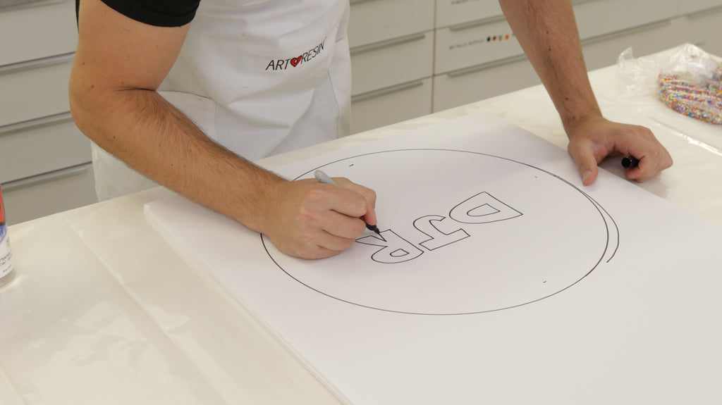 Make A Custom Resin Tray - trace the circumference of the tray