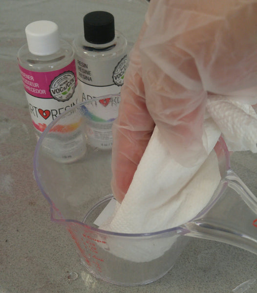 Cleaning Epoxy Resin Mixing Containers - wipe the mixing container