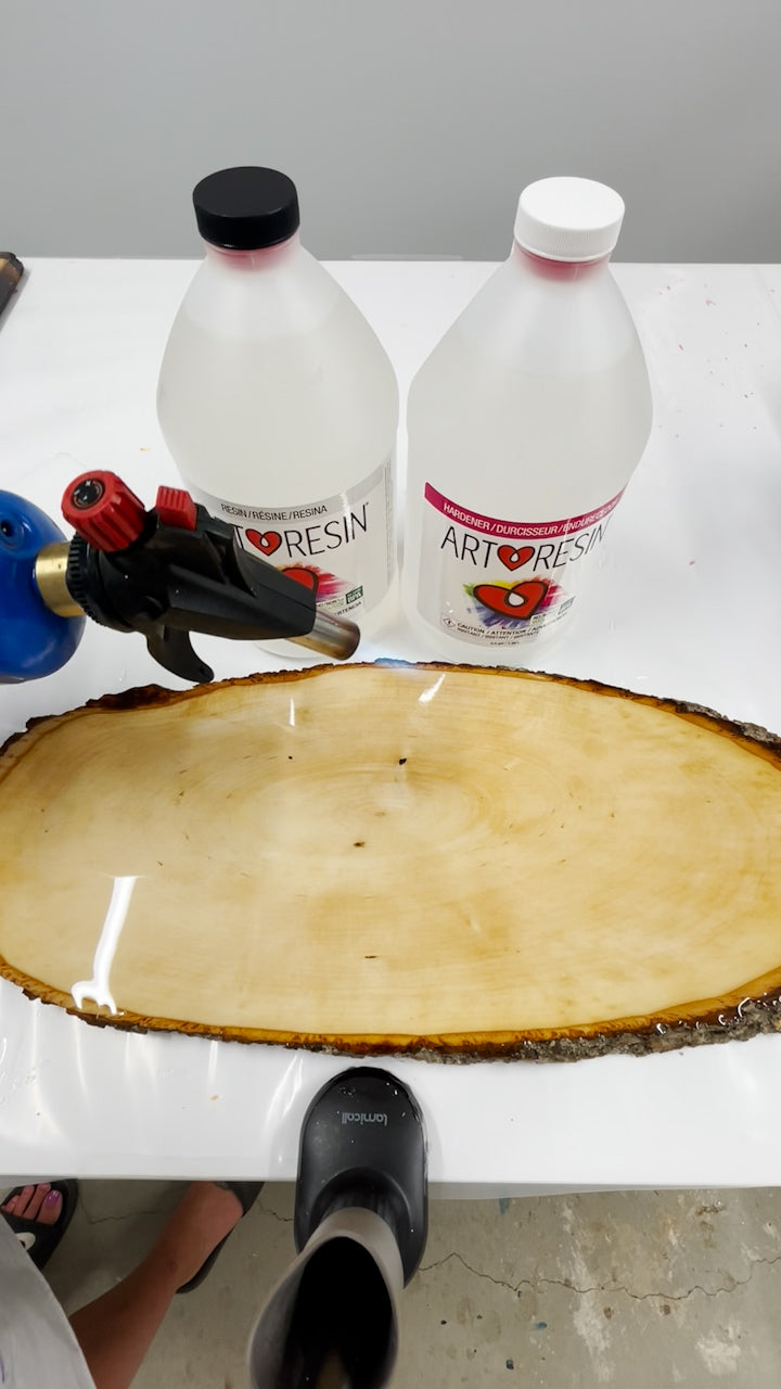 remove bubbles from epoxy resin with a flame torch