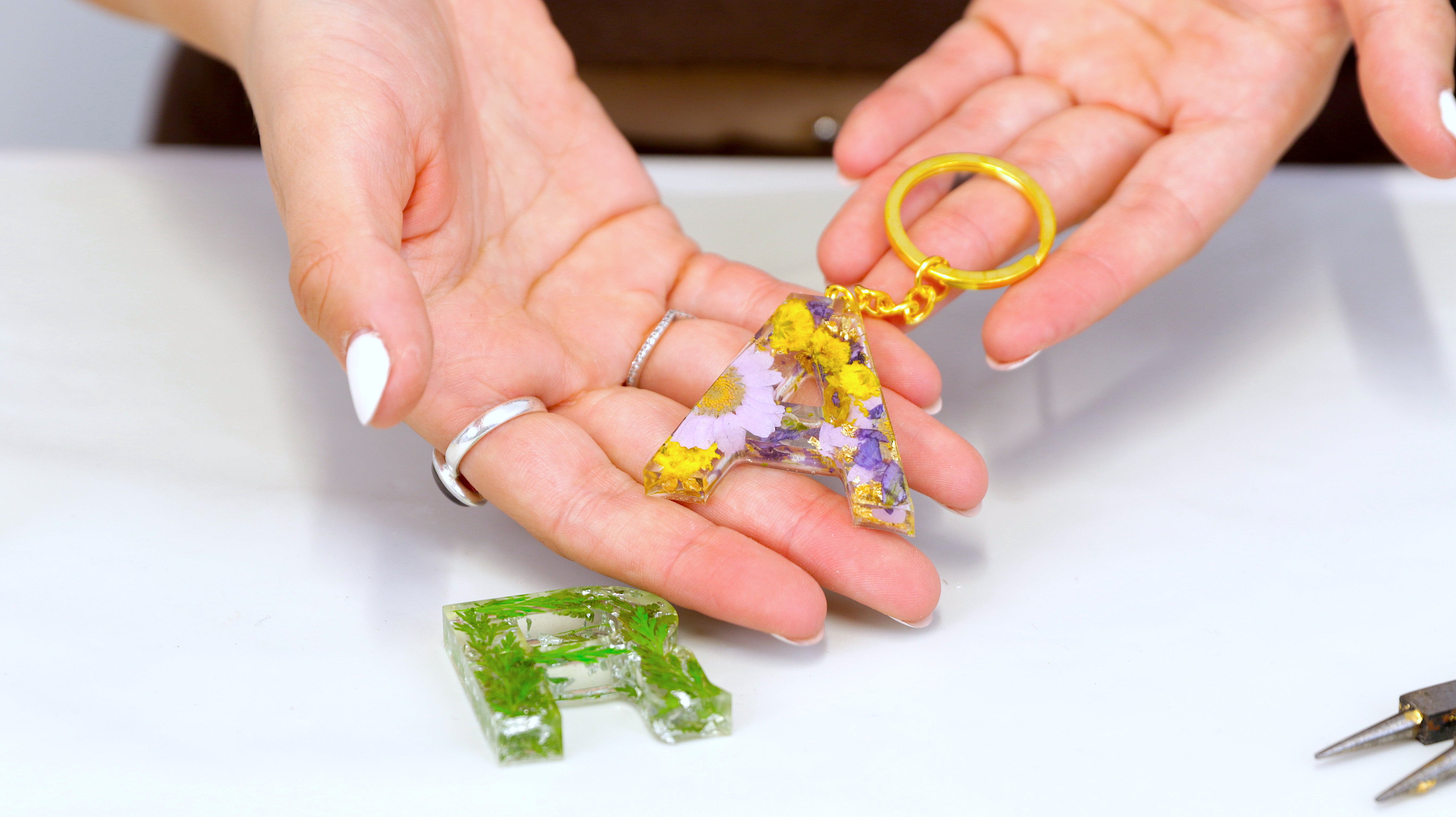 LET'S RESIN Large Alphabet Mold for Resin, Reversed Resin Keychain