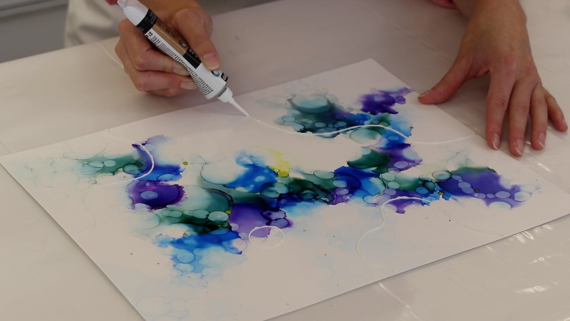 applying gilding paste to alcohol ink 