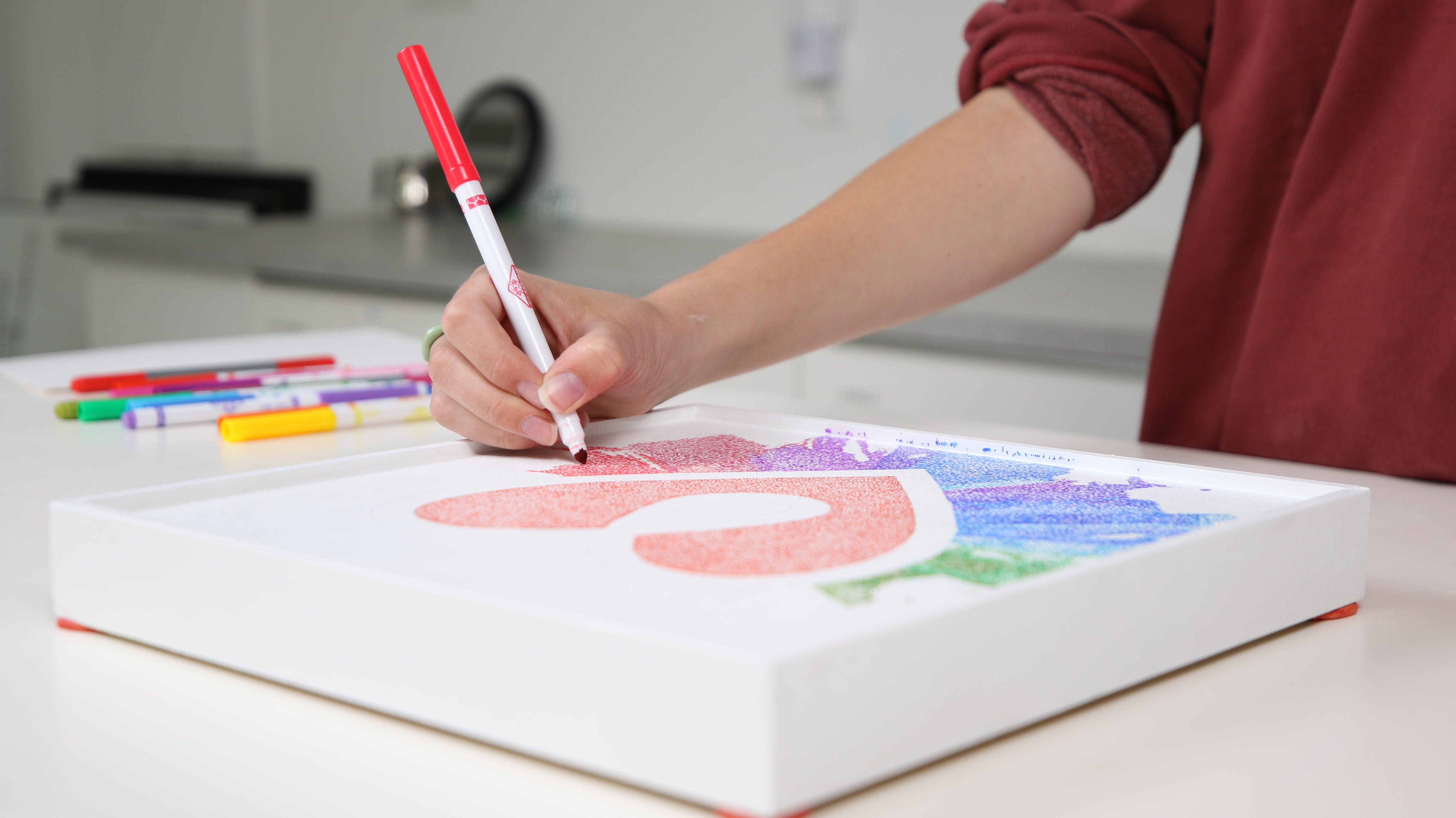 Resin Pointillism Art -trace your design and fill it in