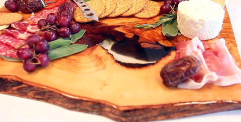 ArtResin charcuterie board