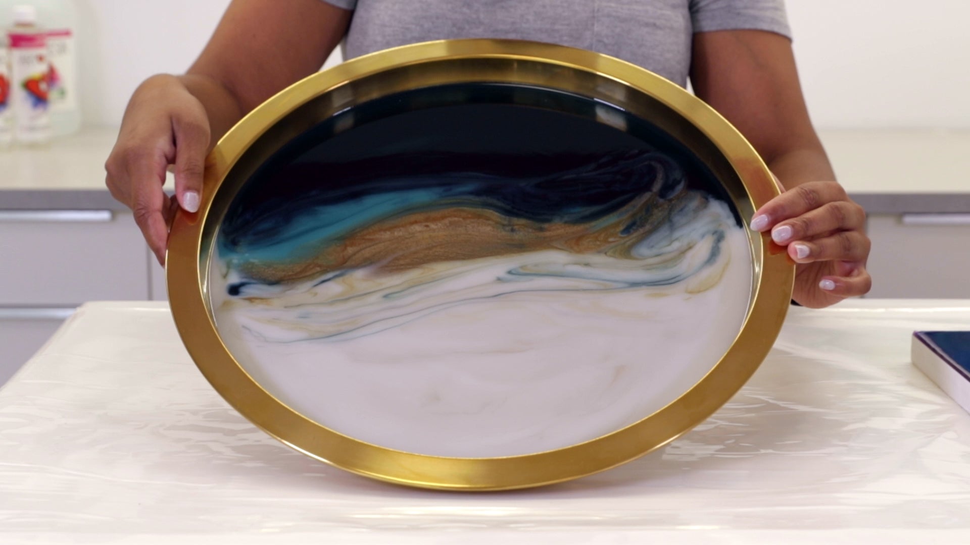 Create Resin Flow Art - final finished of Resin Flow Art Tray
