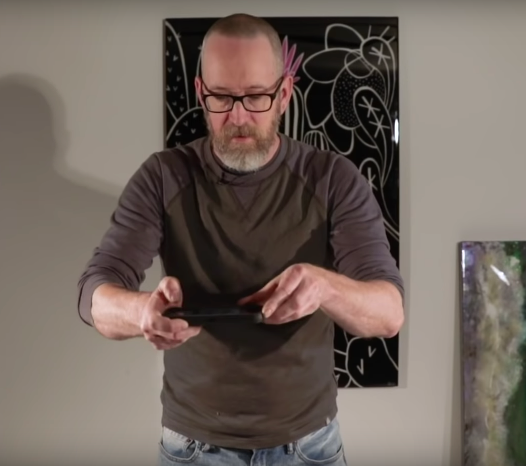 Photograph Your Resin Art Like A Pro - stand over your piece