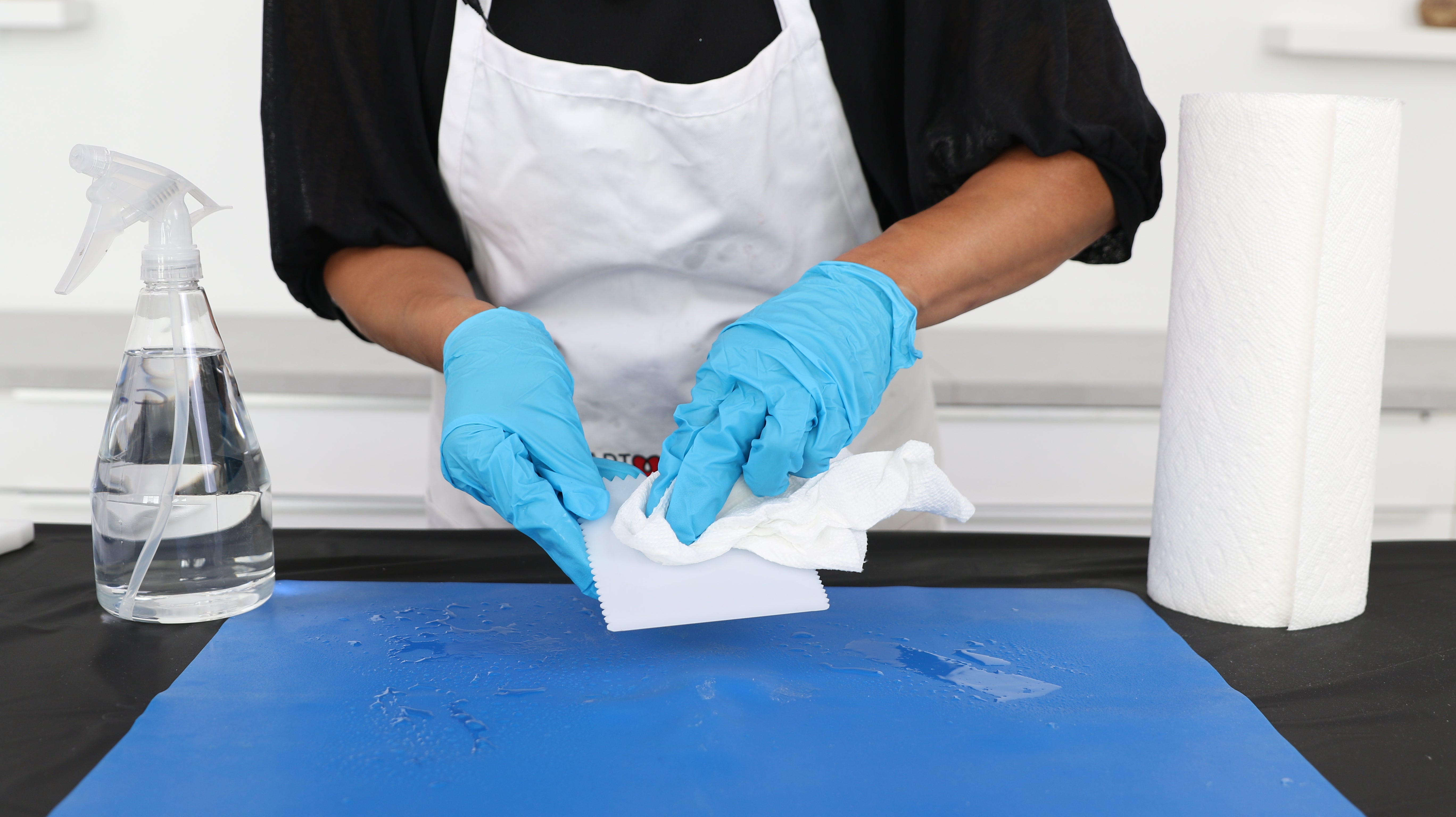 remove resin residue with alcohol and paper towel