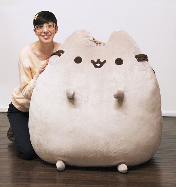 giant plush pusheen