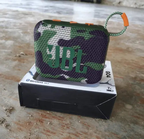 Valentina usando la Go4 en un parque