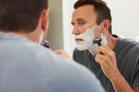 Man Blade Shaving with OneBlade Razor