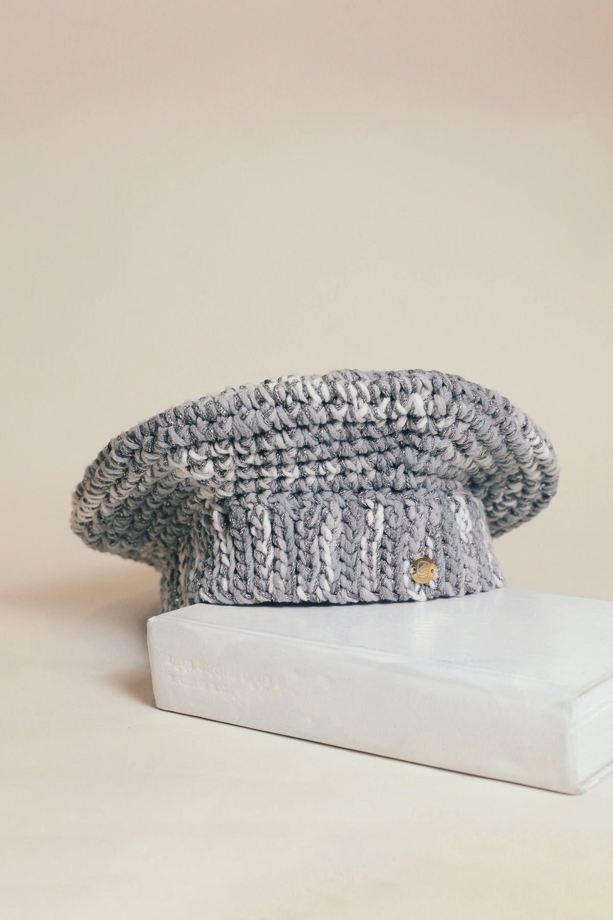 Amelia_beret_coin_Mountain_Grey.jpg