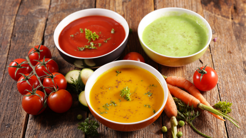 Roasted tomato and red pepper soup