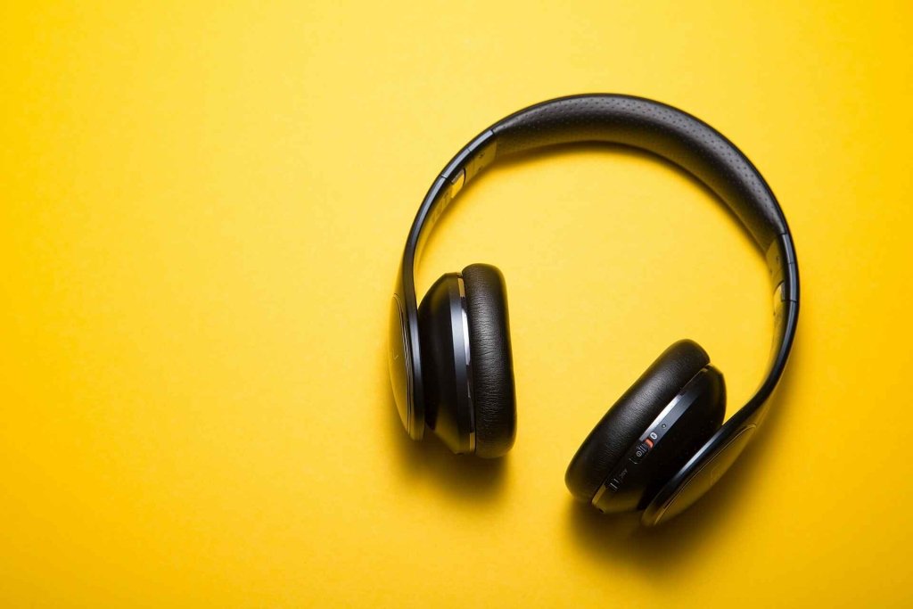 Why Should You Use Earplugs or Earmuffs for Noise Reduction?