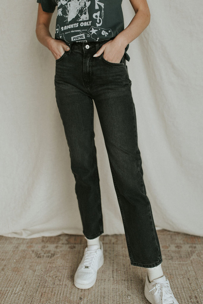 Free People Tapered Baggy Boyfriend Jeans - Black – Willow 31