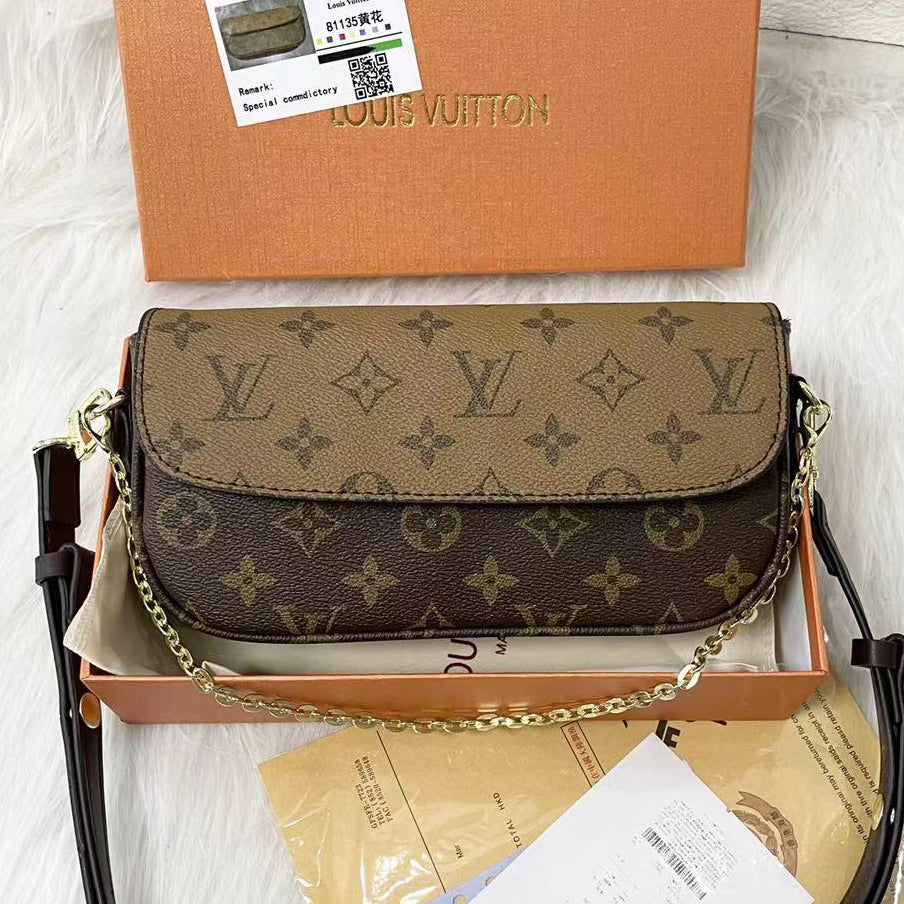 Louis Vuitton LV  New Hot Sales Women Leather Chain Handbag Tote