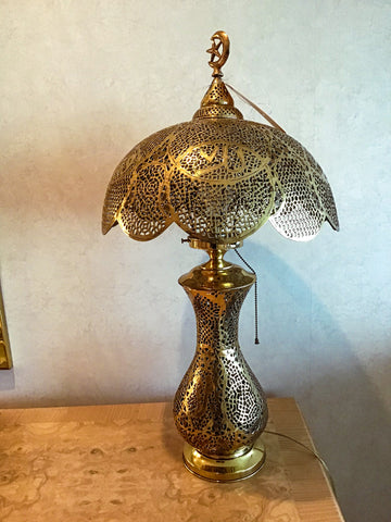 Brass Tole Beautiful Lamp Bay Village Estate Sale