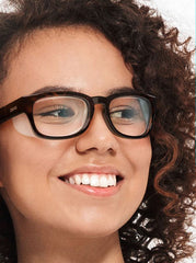 girl wearing Ziena Marina glasses