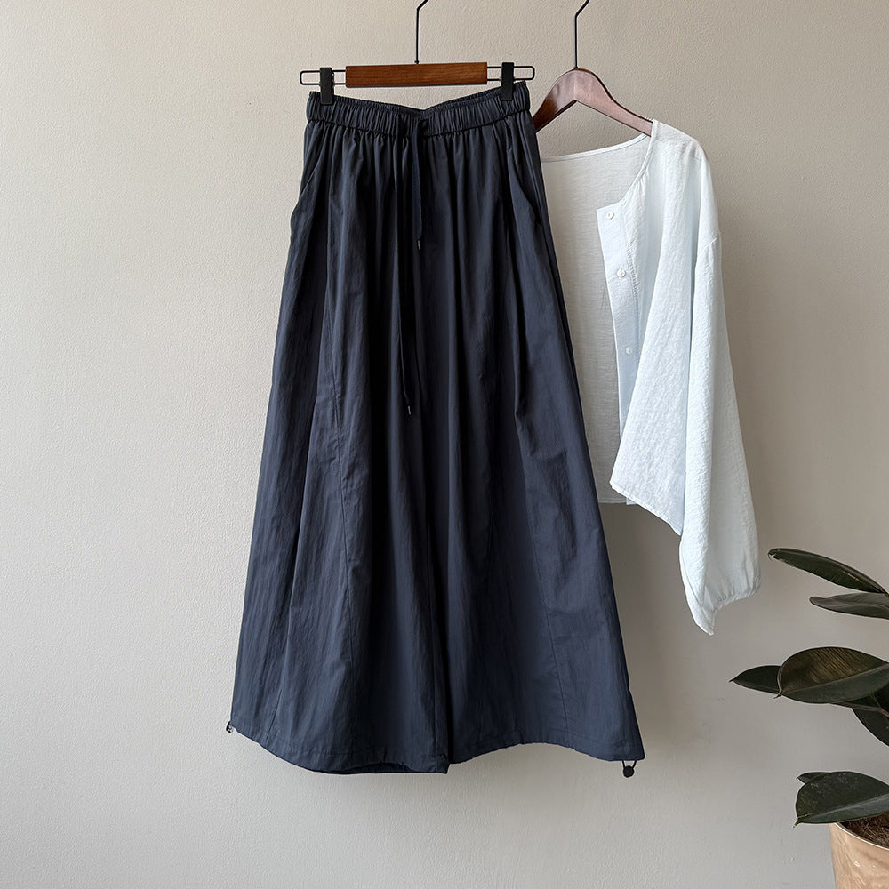 Product Image for Dame bredde, luftige sommerbukser med elastisk talje og sidelommer Stilla, Mørkeblå / M