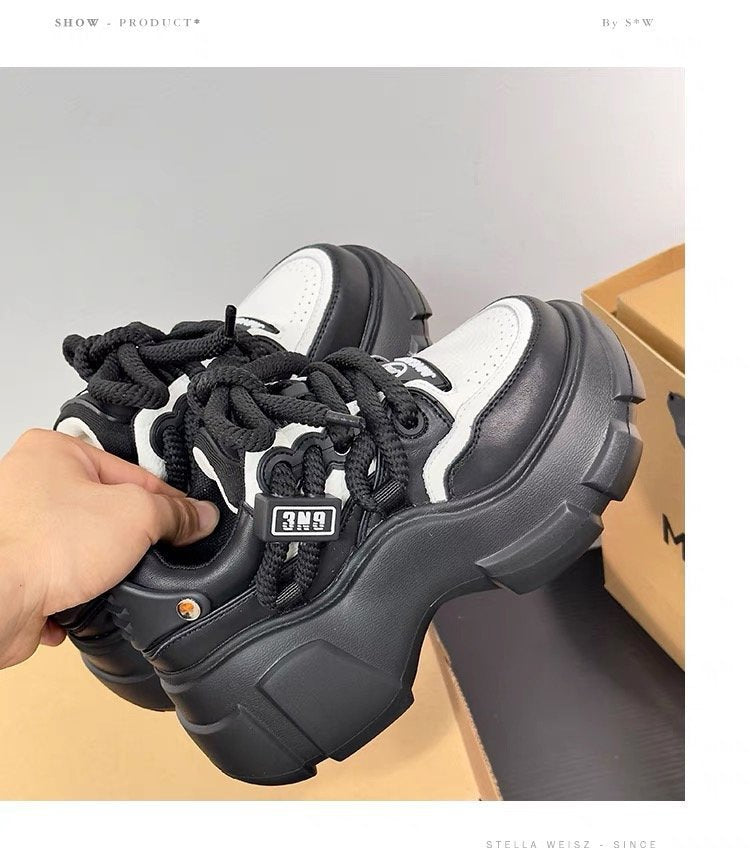 Product Image for Dame Chunky Sneakers med stabil sål og moderigtigt overmateriale Stilla, Sort / 40