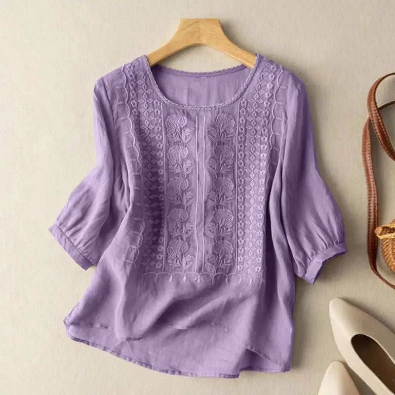 Product Image for Stilla | Broderet Afslappet Bluse, Lavendel Lilla / M