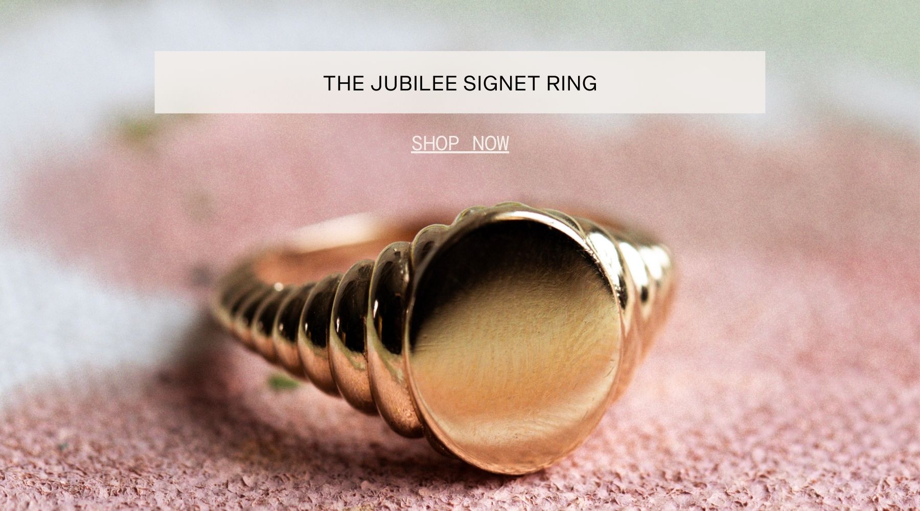 fluted statement gold signet ring vintage inspired