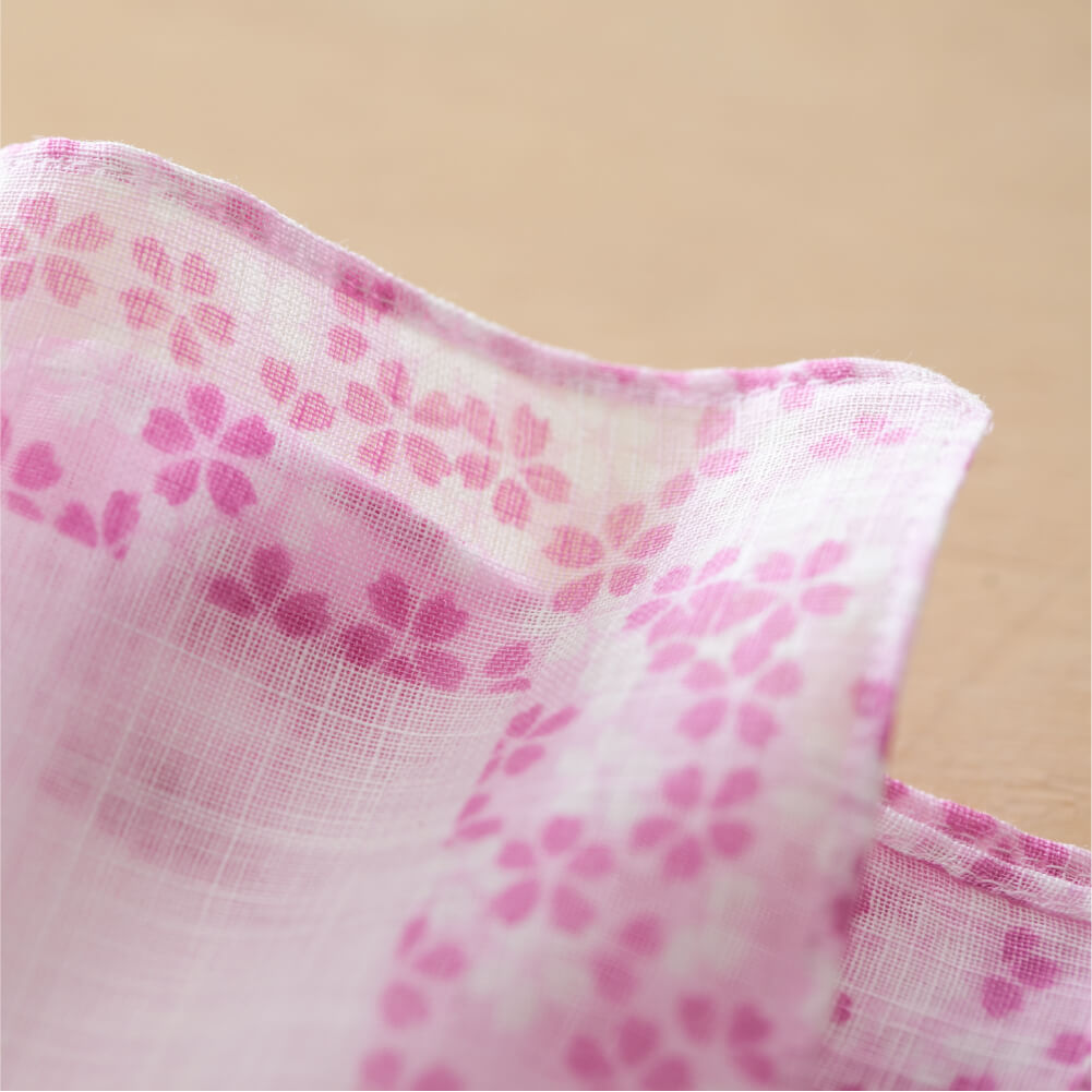 Auspicious Pattern Handkerchief Fushiito Woven [Mail Delivery Possible] Nadeshiko Gift Present Gauze Children Farewell Party Petite Gift Small Gift Cherry Blossom Wrapping Original Lucky Gift Family Celebration New Year's Greetings Auspicious Omen Pattern Omen Gift Farewell Item Return White Day