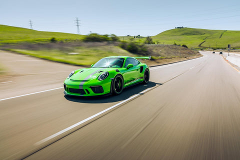 green prosche gt3 rs